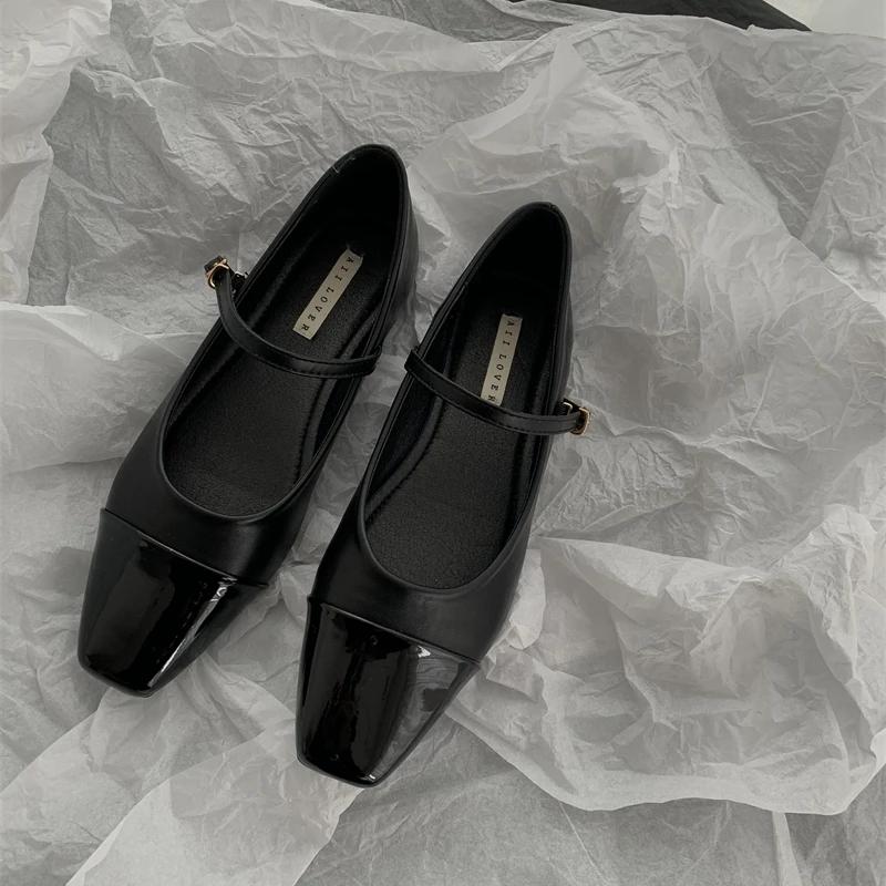 Escarpins tendance pour femmes, chaussures Mary Jane à bout carré, décontractées, à talons bas et à boucle, nouvelle collection 2024