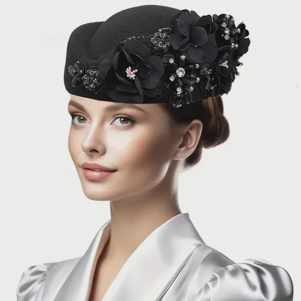 "Chapéu Turbante Feminino Retrô de Feltro Estilo Britânico com Flores - Perfeito para Igreja e Eventos Derby"
