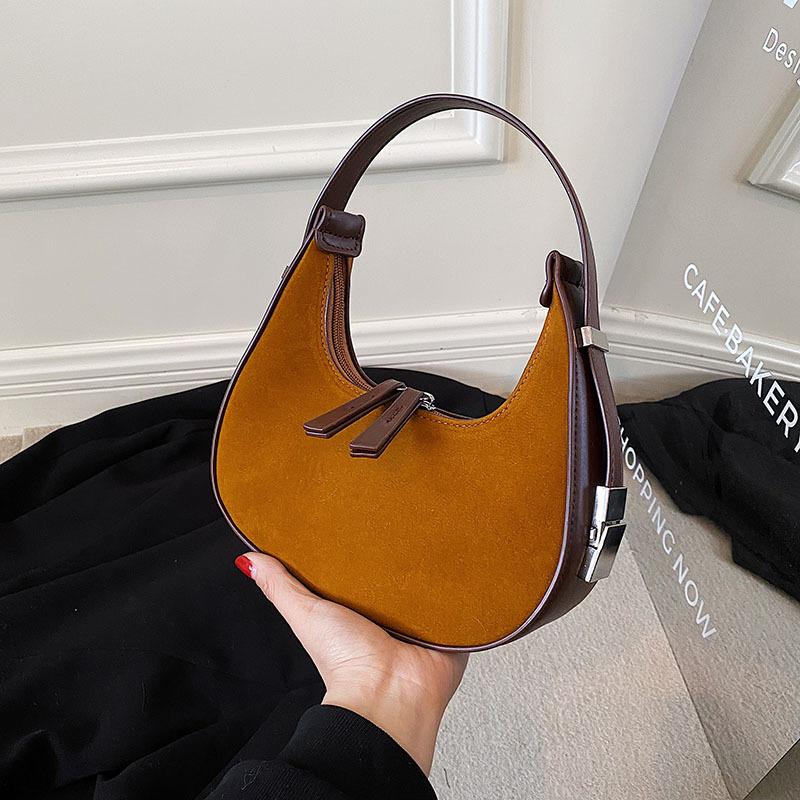 Niche design underarm bag, high-end bag, new retro hand-held matte shoulder autumn and winter women's bag