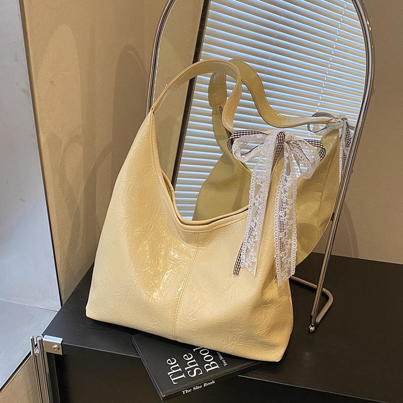 Casual large-capacity bag women's new commuter versatile shoulder bag college student class bag tote bag