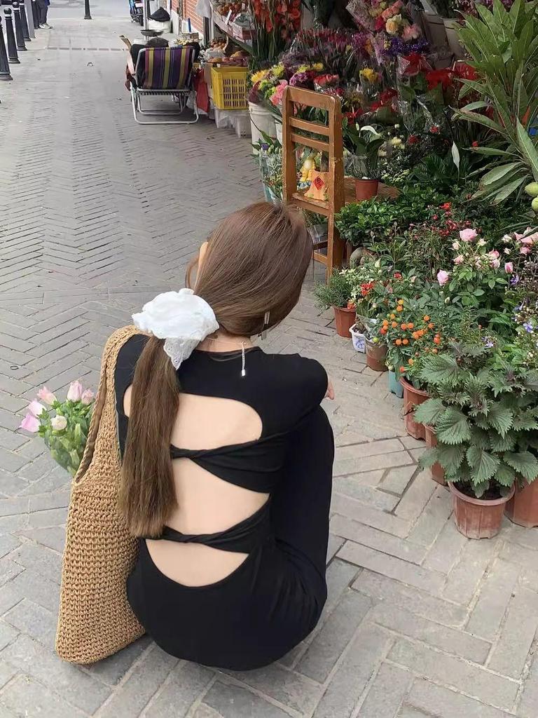 Schmales schwarzes rückenfreies kurzärmeliges gespaltenes Kleid - Damen High-End Sommer Mode