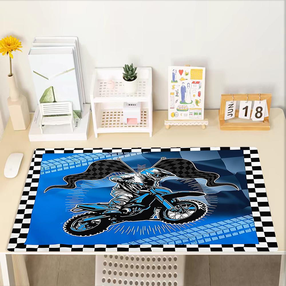 Tappetino per Mouse a Tema Moto da Fuoristrada, Base in Gomma Antiscivolo, Multifunzionale per Ufficio e Casa, Perfetto per la Personalizzazione dello Spazio di Lavoro.
