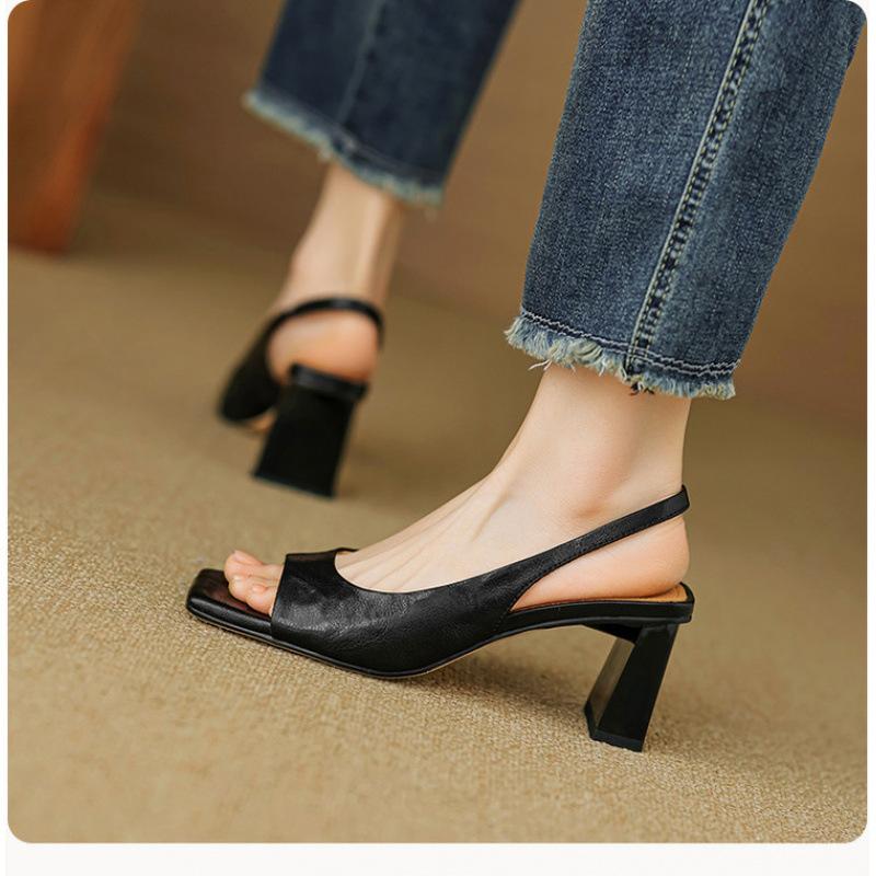 

New comfortable open-toed sandals women s casual summer women s sandals solid color beef tendon sole large size shoes middle heel comfortable soft sol 40 чёрный