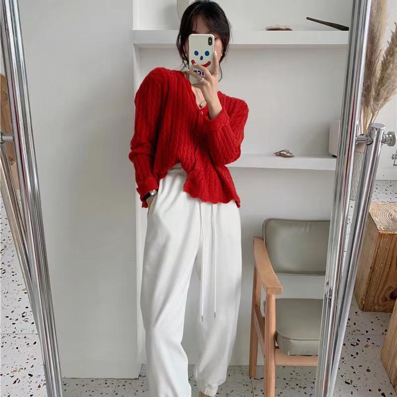Women's Loose Cashmere Wool Cable Knit Cardigan Sweater with Round Neck