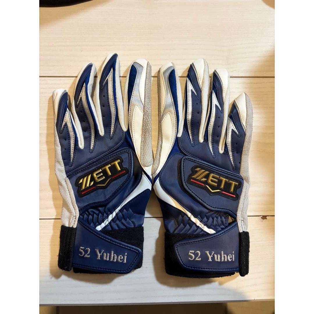 Used ZETT batting gloves navy