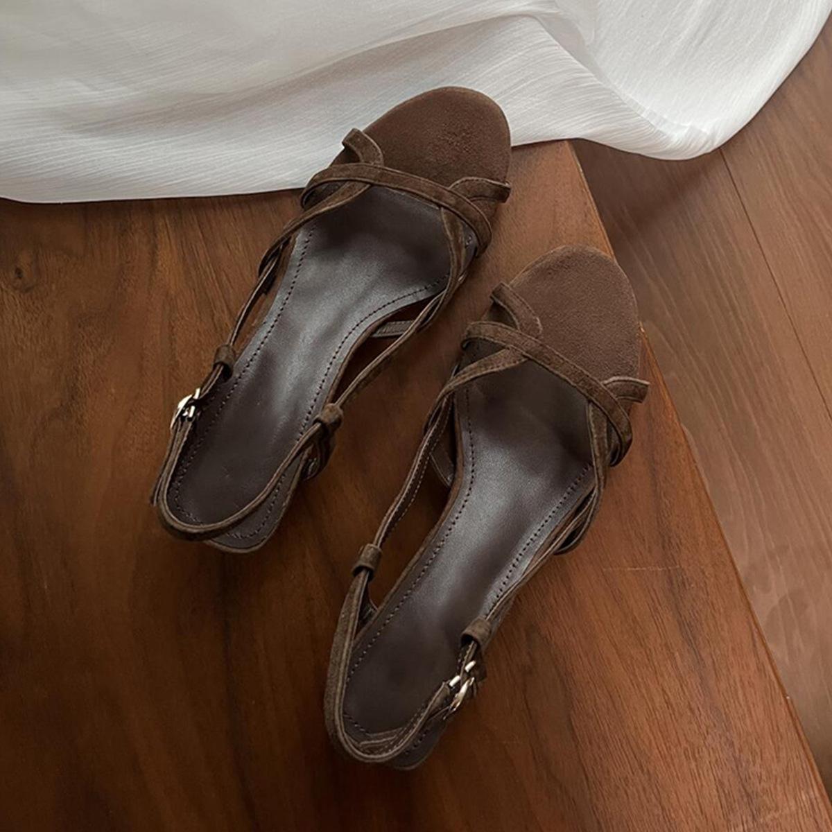 

Soft leather version~ retro fashion temperament elegant wedge heel Roman shoes women s simple casual back strap open-toed sandals summer 35