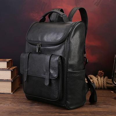 Zaino da Uomo in Vera Pelle - Un Elegante Borsa da Mano da Esterno con Doppi Spallacci