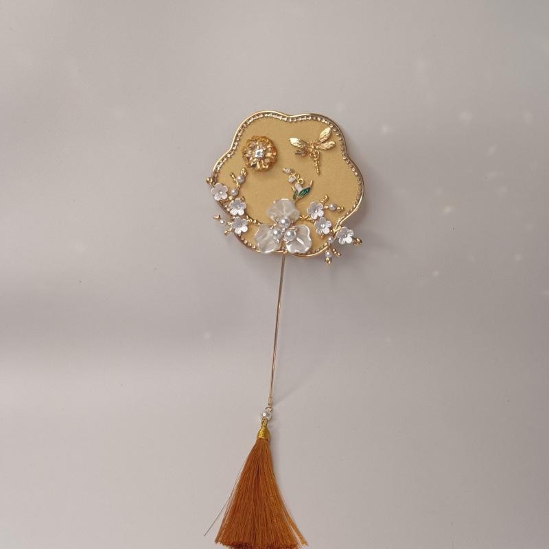 Chinese Style Wedding Photo Props: Bride & Bridesmaid Mini Fan