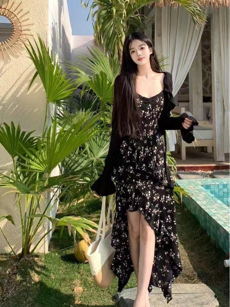 Black Floral Camisole Dress for Women - 2025 Summer Retro Mid-Length with Waist Slimming Design