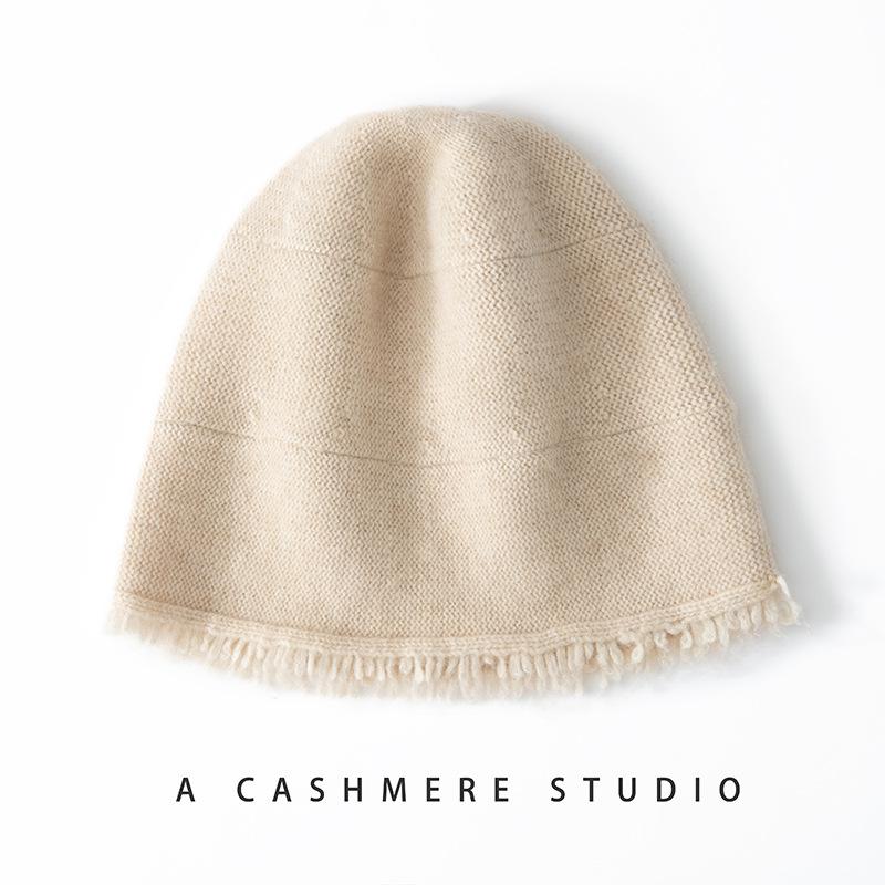 Women's Cashmere Knit Beanie: Solid Color, Versatile Skullcap, Ear Protection, Warm Beggar Wool Hat for Cold Weather.