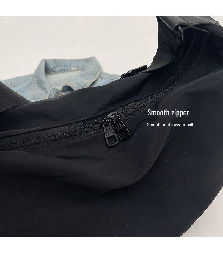 Waterproof Oxford Cloth Large Capacity Dumpling Messenger Bag - Versatile Casual Sports Style Shoulder Bag for Women