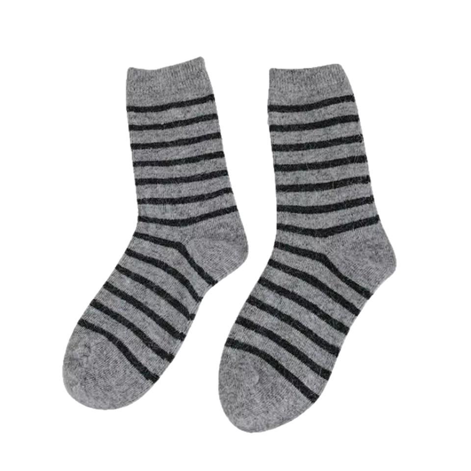 5 Yuan Newcomer Discount – Women's Thick Plush Rabbit Wool Mid-Calf Socks for Autumn and Winter
