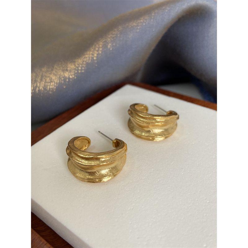 Cold Style Medium Circle Semicircle Metal Fashionable Ear Studs Gold