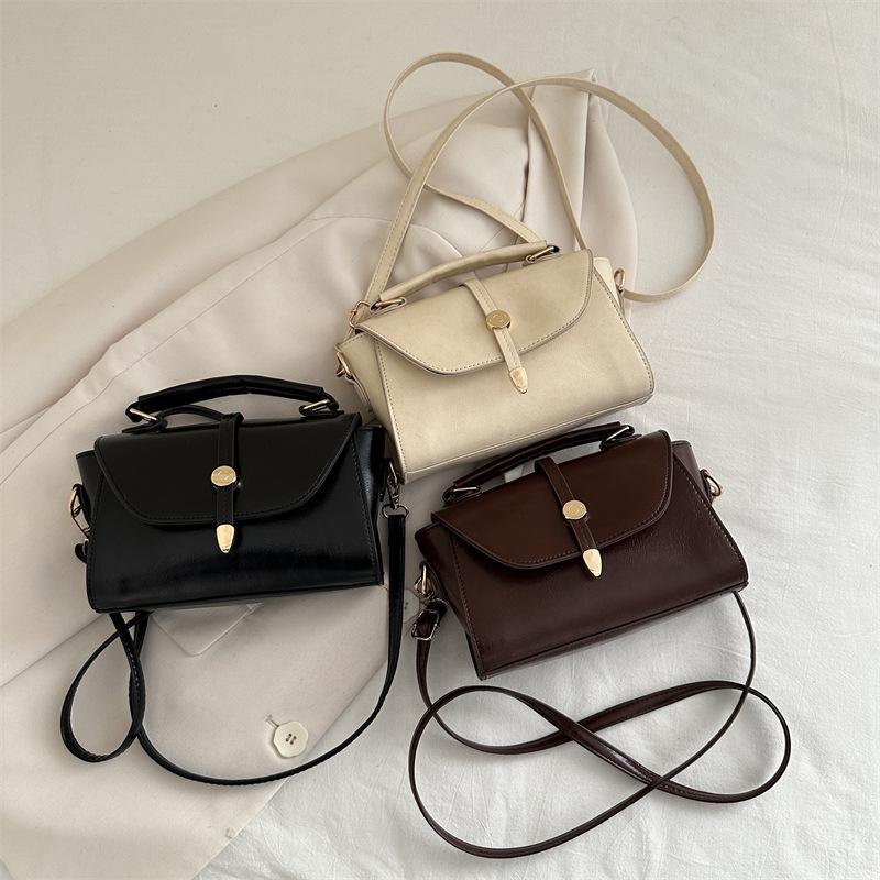 2025 Retro Women's Handbag: Japanese-Korean Style Fashionable Versatile Shoulder & Crossbody Bag
