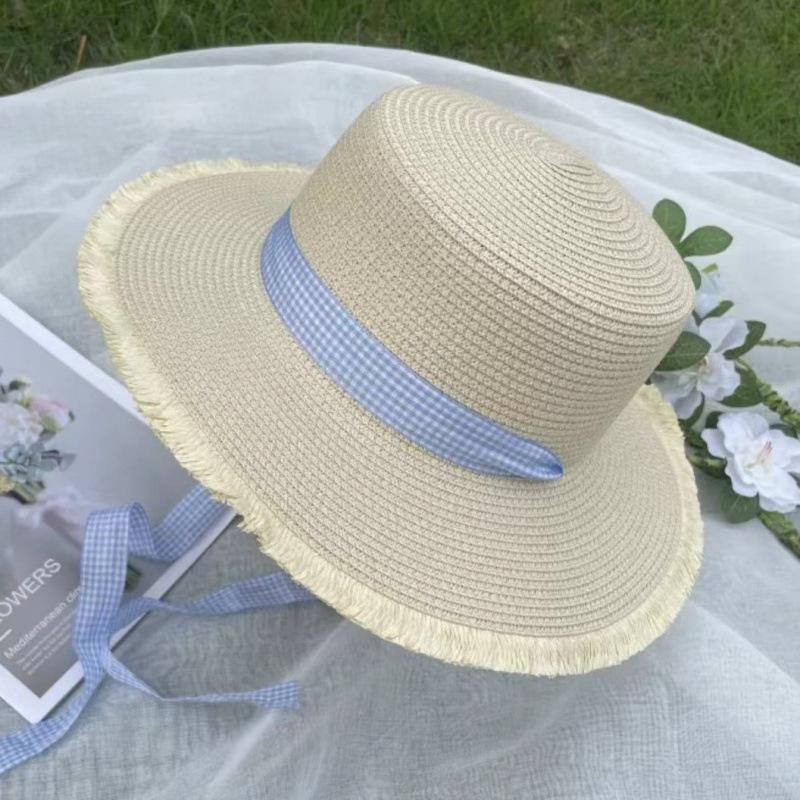 French Flat Straw Hat for Women's Spring and Summer Seaside Vacation Beach Hat Sun Shading and UV Protection Large Eave Basin Hat