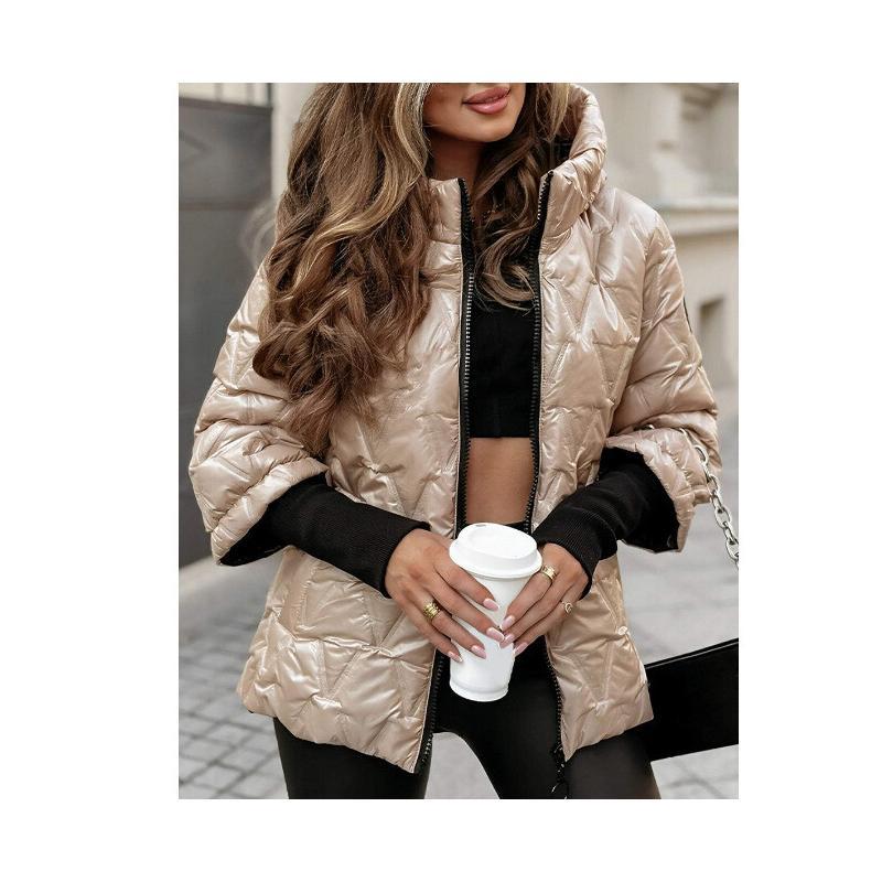 Giacca imbottita da donna con cappuccio, vestibilità ampia, chiusura con zip frontale, maniche lunghe, imbottitura in lana e motivo trapuntato 3D