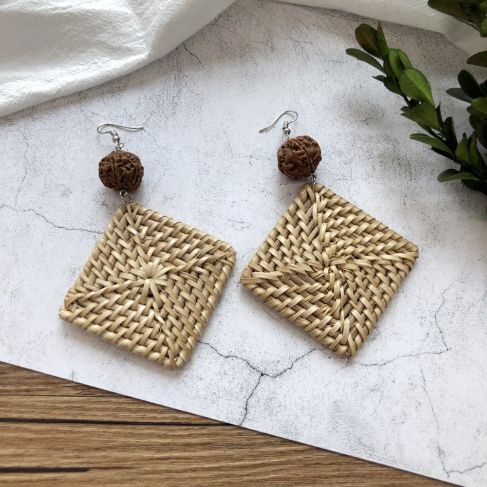 Vintage Mori Grass and Rattan Woven Handmade Earrings Bohemian Vacation Style Stud Earrings Female Ethnic Style Summer Ear Jewelry