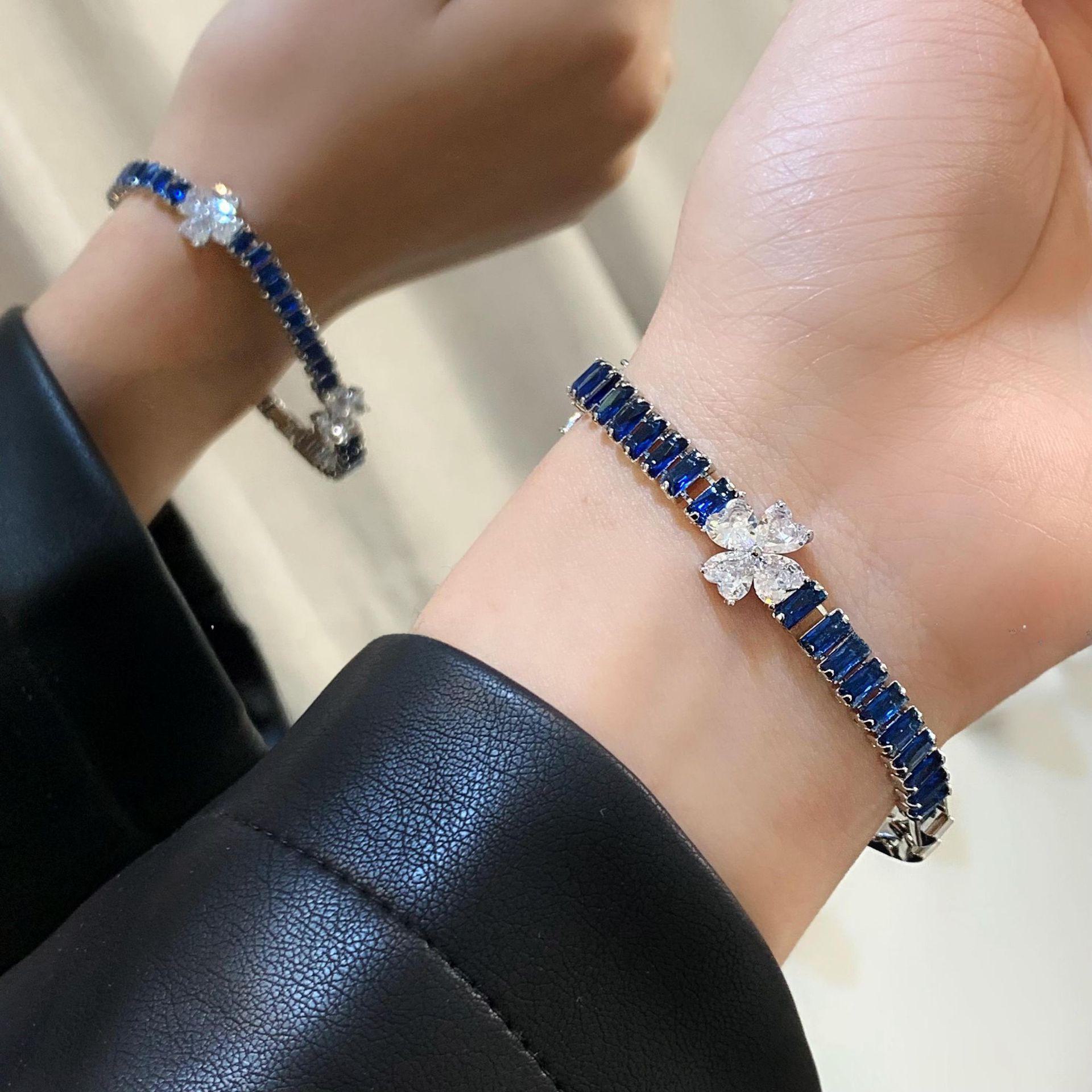 

Blue Zircon Niche Korean-Style Fashion Bracelet for Women - Elegant, Simple, and Versatile. s0108