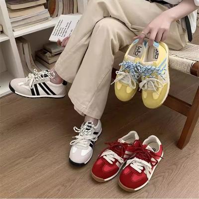 Încălțăminte pentru femei – Adidaşi