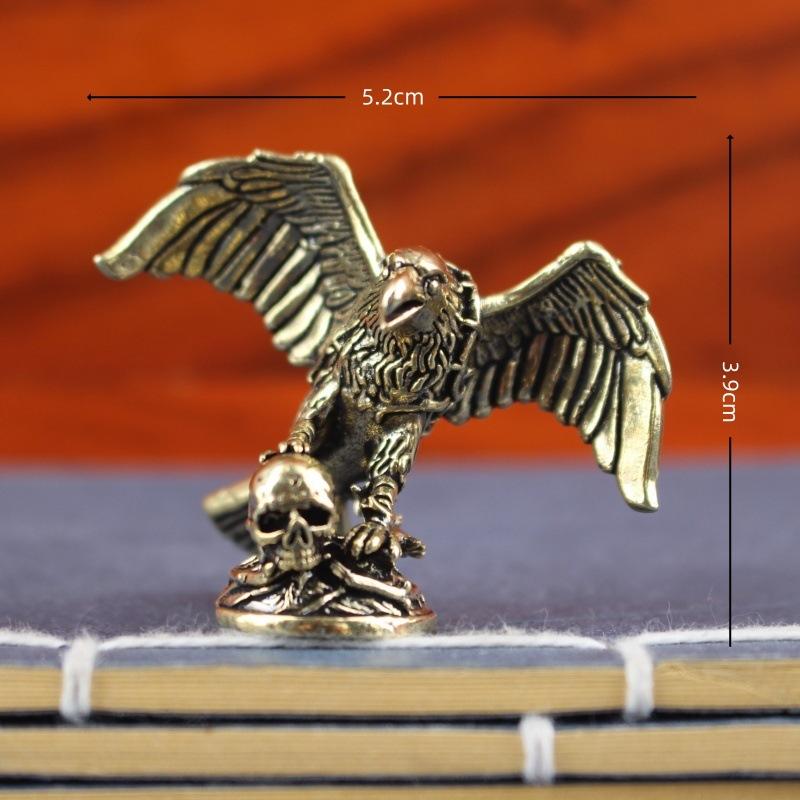 Vintage Brass Eagle Skull Figurine Tone Exquisite Sculpture Creative Desktop Decor Gothic Art Ornament Animal Craft Gift