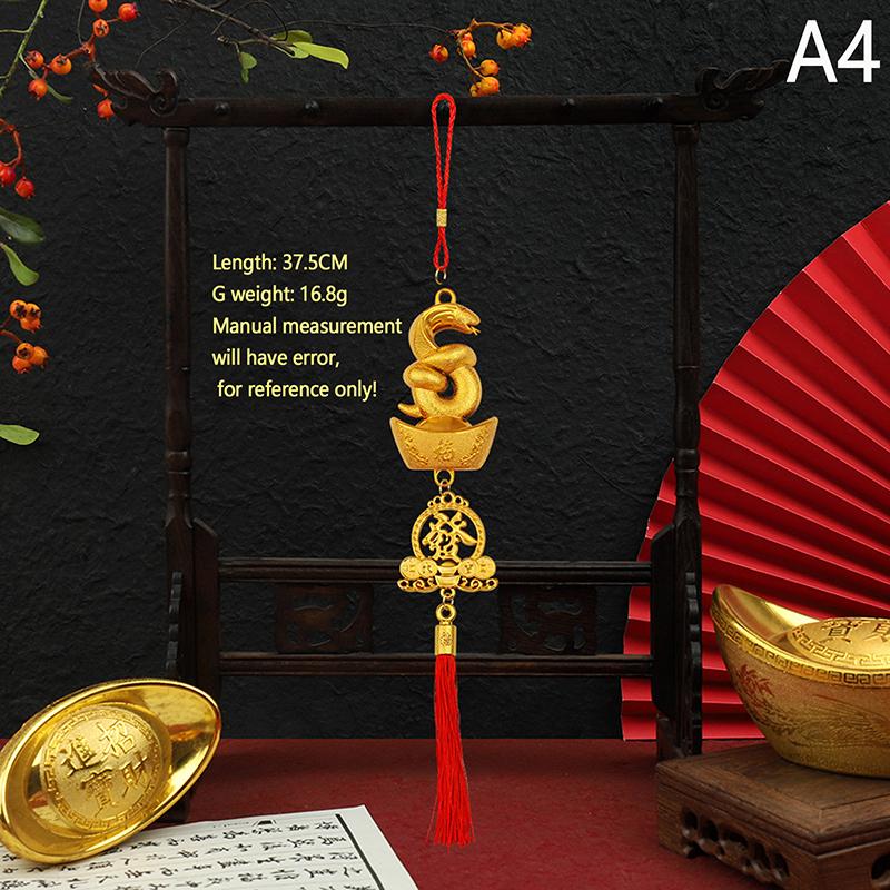 1ks 2025 rok hada pozlacený plastový přívěsek had zvěrokruhu šťastný maskot novoroční ozdoby na domácí auto