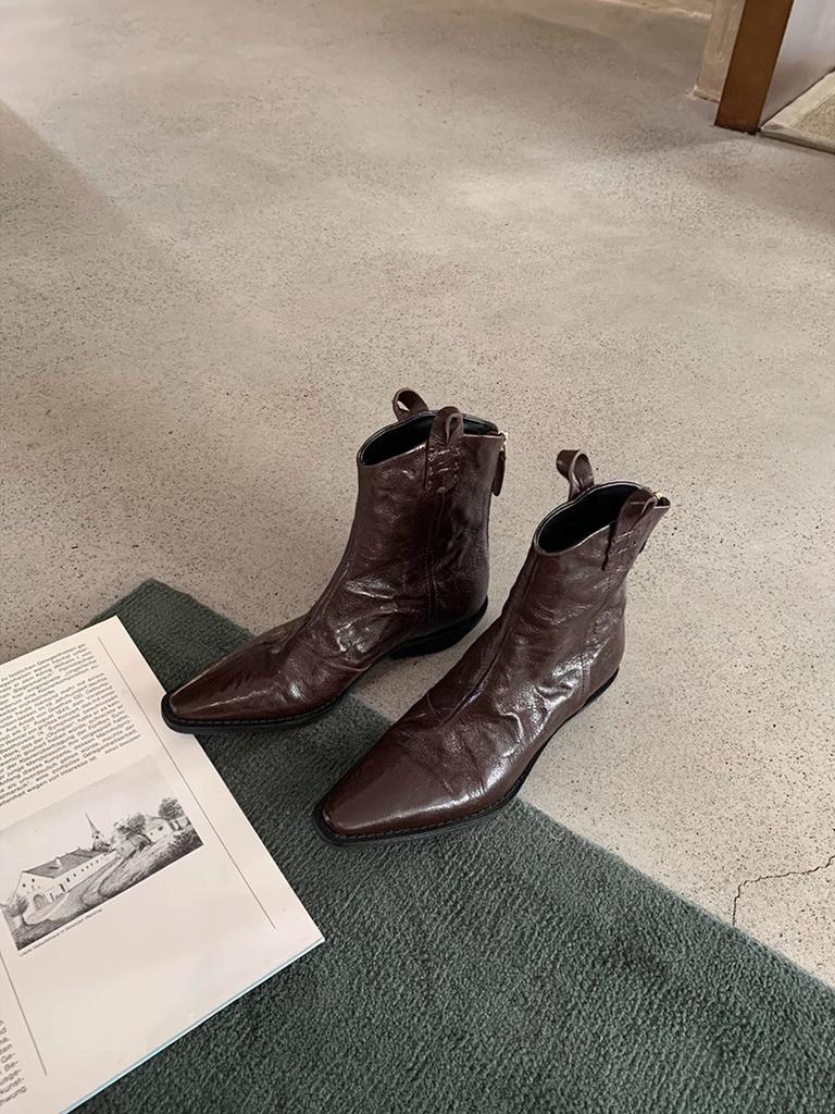 Leather Vintage Pointed V Boots Women's French Thick Heel Skinny Back Zipper Western Boots 2025 Martin Boots.