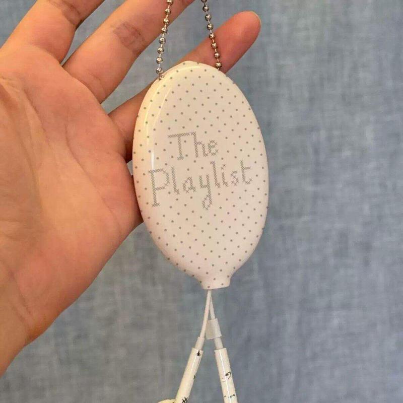 Cute Cartoon Pendant Keychain Harajuku Transparent Oval Earphone Storage Bag Portable Data Line Organizer Pouch