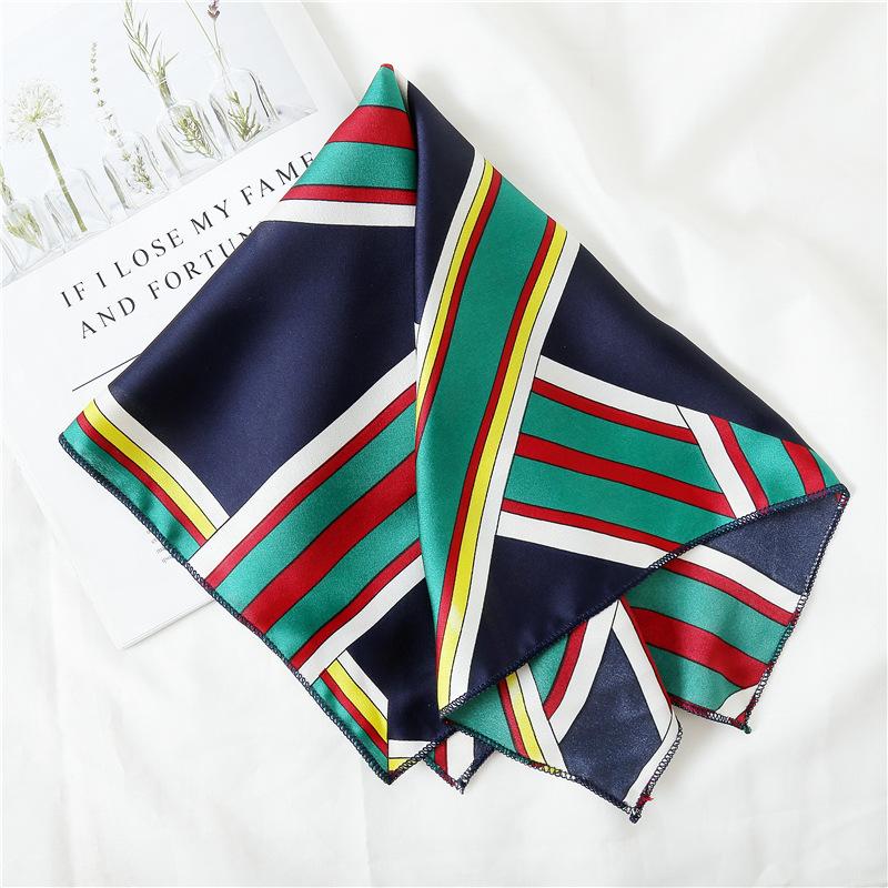 Small Silk Scarf Leopard Print Polka Dot Small Square Scarf Women'S Decorative Scarf Autumn And Winter Scarf Headscarf Headband Wrist Chic Wind