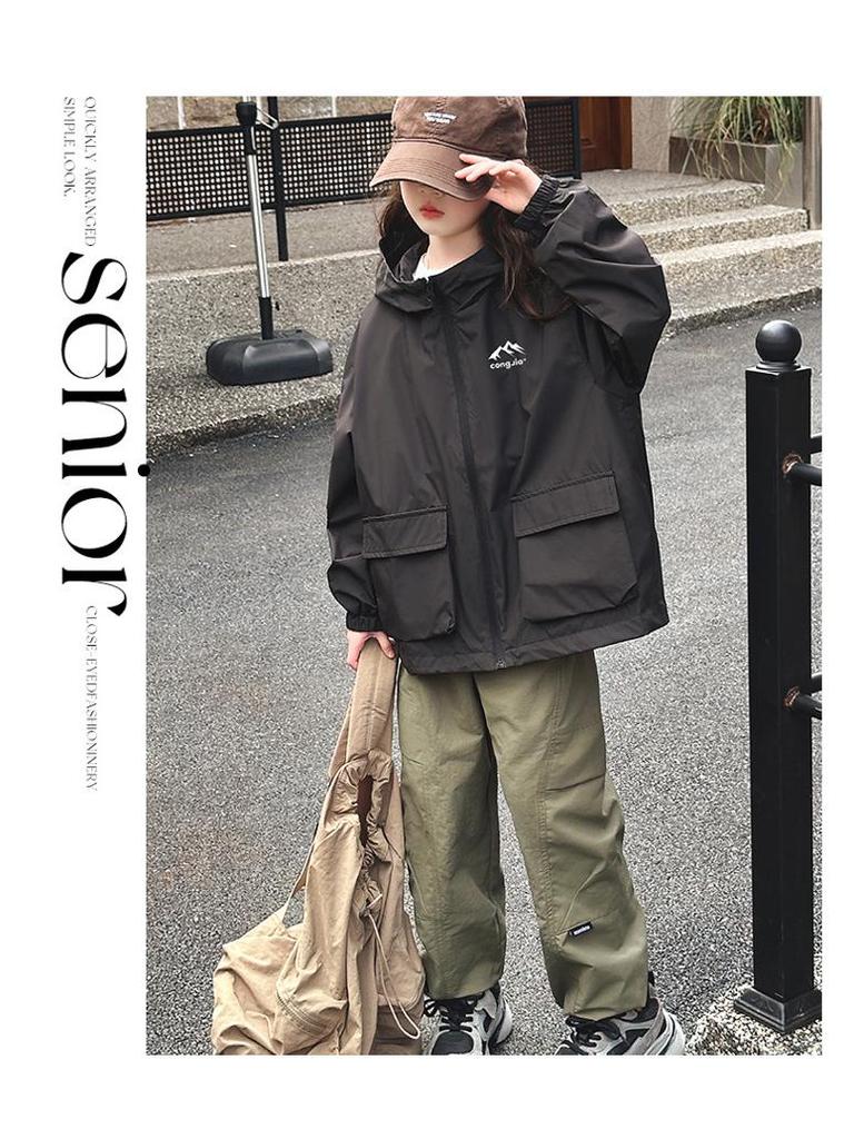 2024 Girls' Trendy Outdoor Windbreaker Jacket for Spring and Autumn