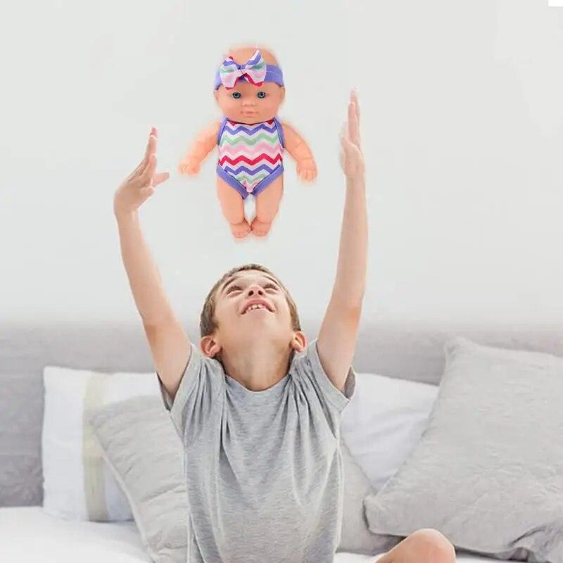 Кинорежиссер порно Элизабеттің көзі Фотосуретте аяқталды