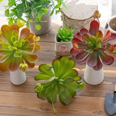 Decoração de casa – Flores e coroas artificiais