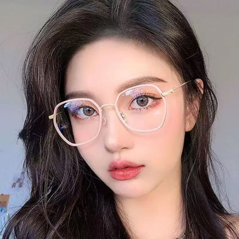 NEW Fashion Photochromic Glasses Women Men Luxury Anti Blue Light Eyeglasses Anti UV Eye Protection Unisex Goggle Eyewear