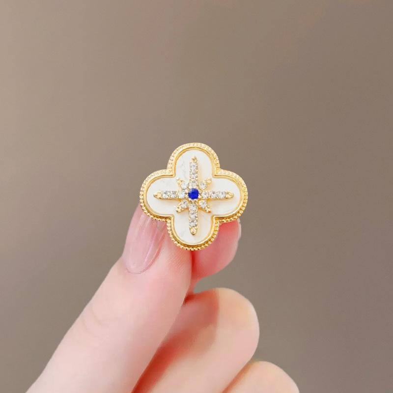 

Рубашка Антибликовая Брошь Восьмиконечная Звезда Корсаж для Платья Модные Аксессуары