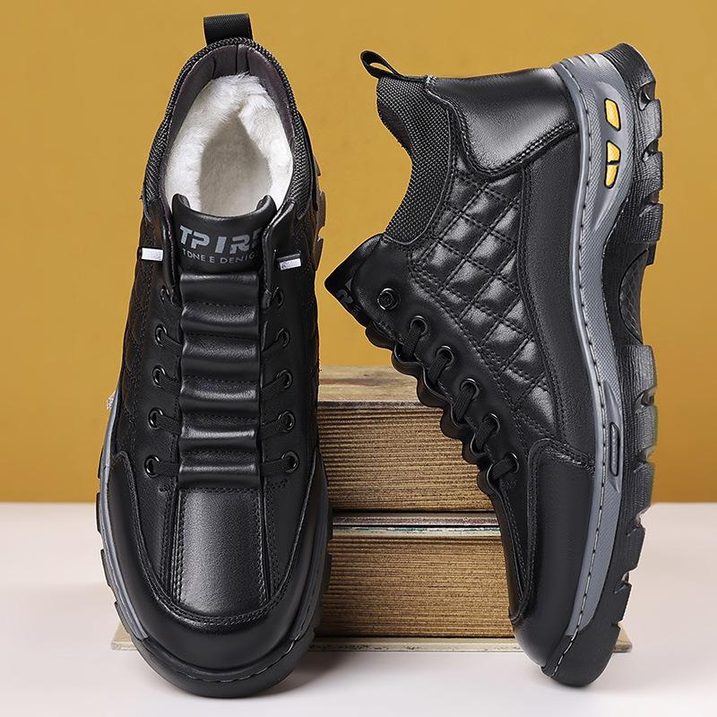 Northeast Snow Boots Winter Men's High-top Warm Thickened Wool Pedal the Elderly Cotton Shoes Slip Casual Shoes