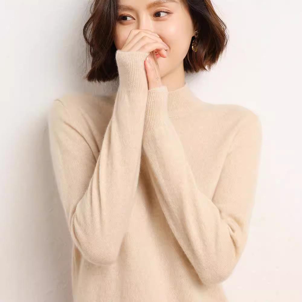 2024 Nový dámský svetr pulovr v korejském stylu s polovyvýšeným límcem a dlouhým rukávem v jednobarevné variantě