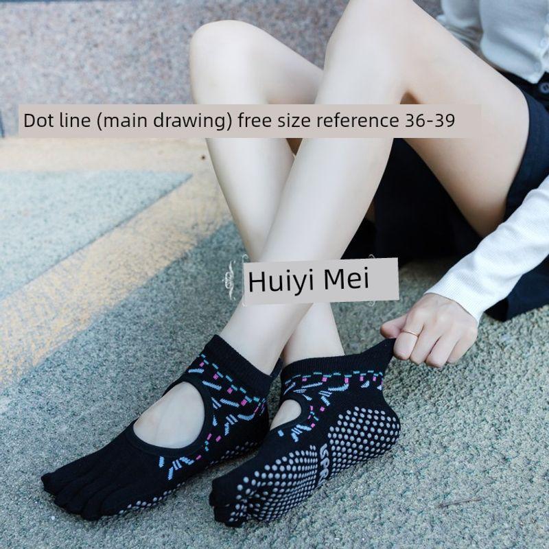 

Short Five-Finger Yoga Socks Spring and Summer Small Size Non Slip Professional Female 34 Pilates Fitness Training Breathable Sports Socks Dot Line 2 Pair