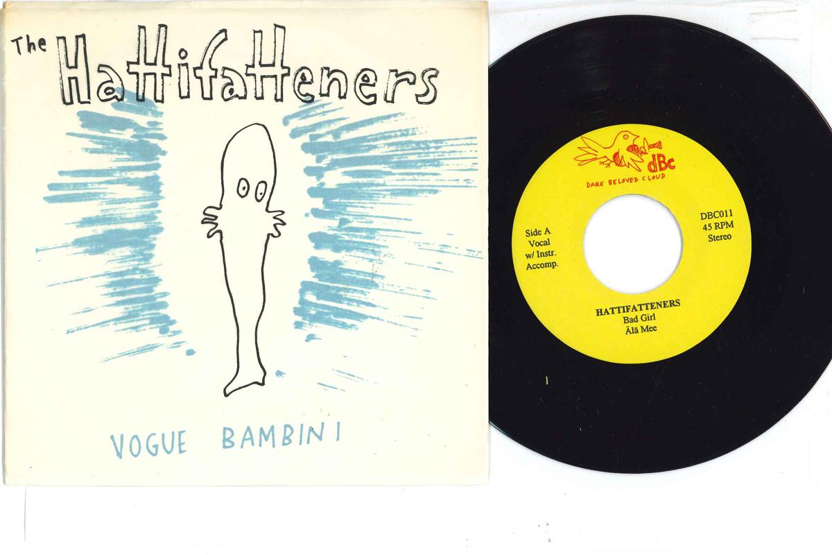 

7-дюймовая пластинка HATTIFATTENERS - Vogue Bambini DBC011 DARK BELOVED CL 1993 US Рок Б/У