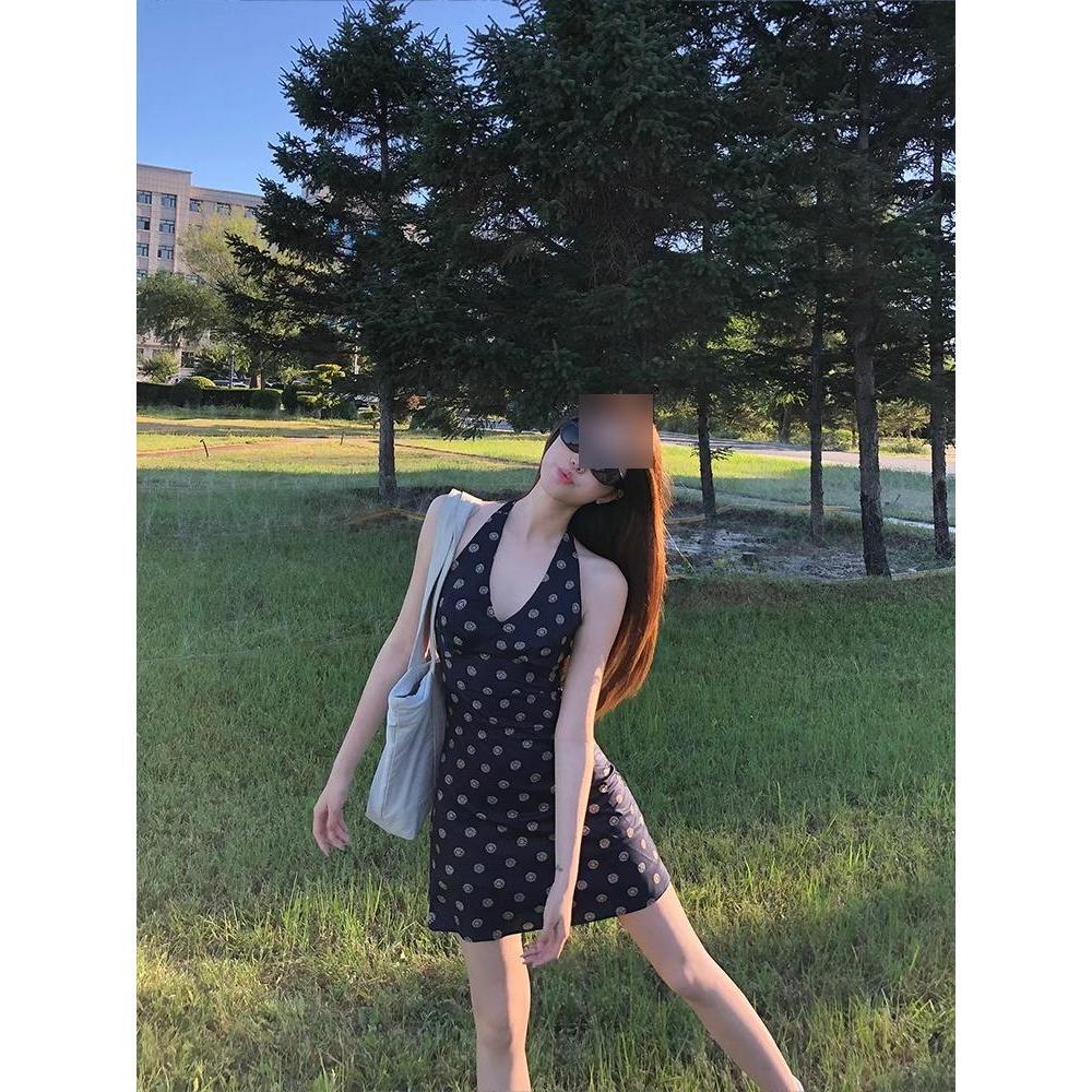 V neck dress women's casual summer new temperament waist thin a-word skirt suspender short skirt