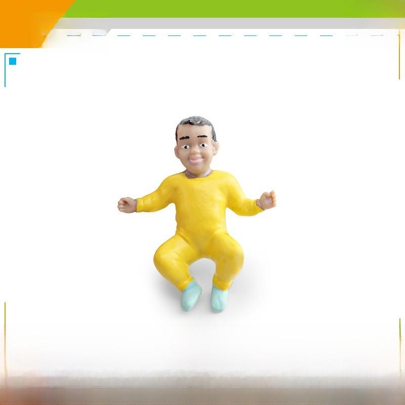 Family Figurine Set For Home Decor With Pvc Material And Realistic Human Models For Collectors
