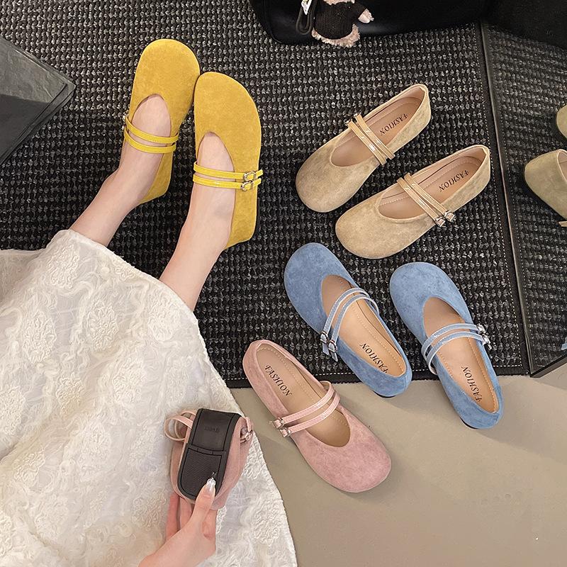 Dieao Retro Mary Jane Shallow Single Shoes Women's 2025 New Xiaoxiangfeng Gentle Matching Skirt Grandma Shoes Doudou Shoes