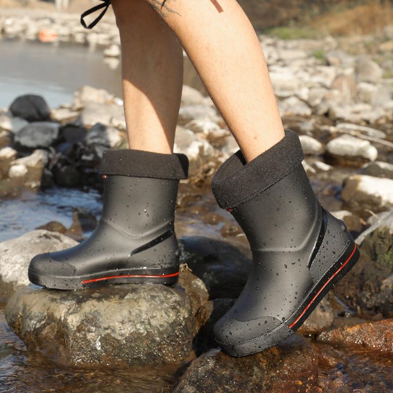 New rain shoes men's medium tube non-slip waterproof shoes fashionable outdoor water boots warm short tube rubber shoes men's fashion