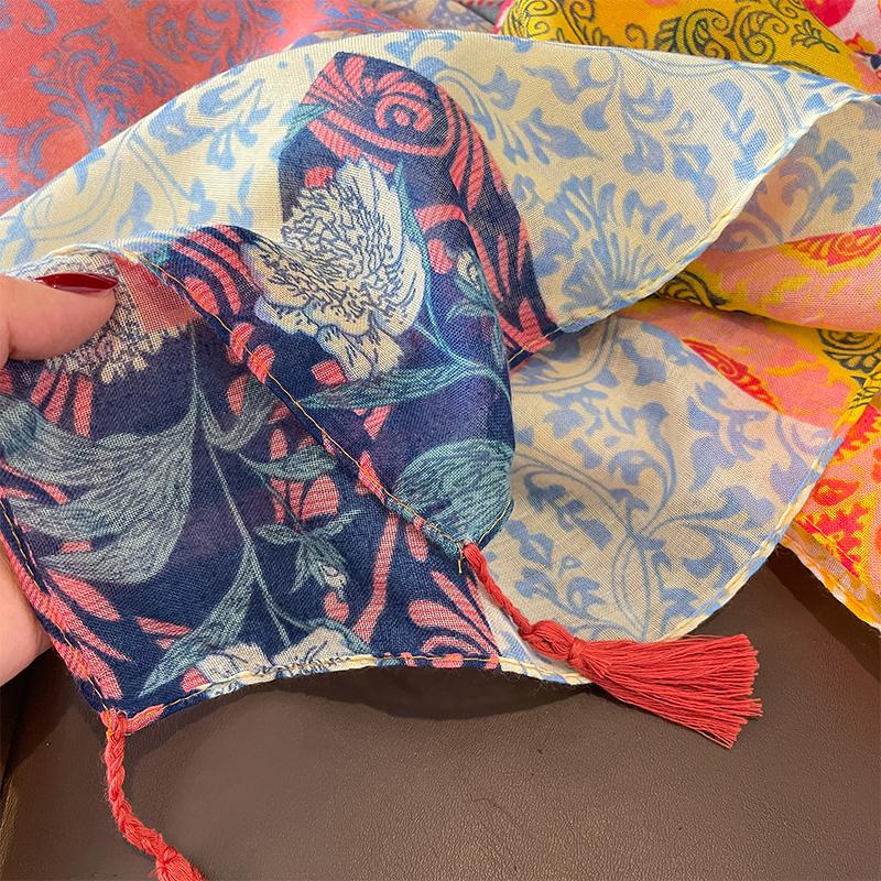 2024 Designer Brand Women's Scarf Classic Print Women's Shawl Soft Oversized Headscarf Necktie Tassel