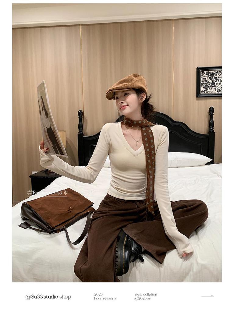 Women's Slim Fit V-Neck Long Sleeve Base Layer Top for Autumn/Winter 2025