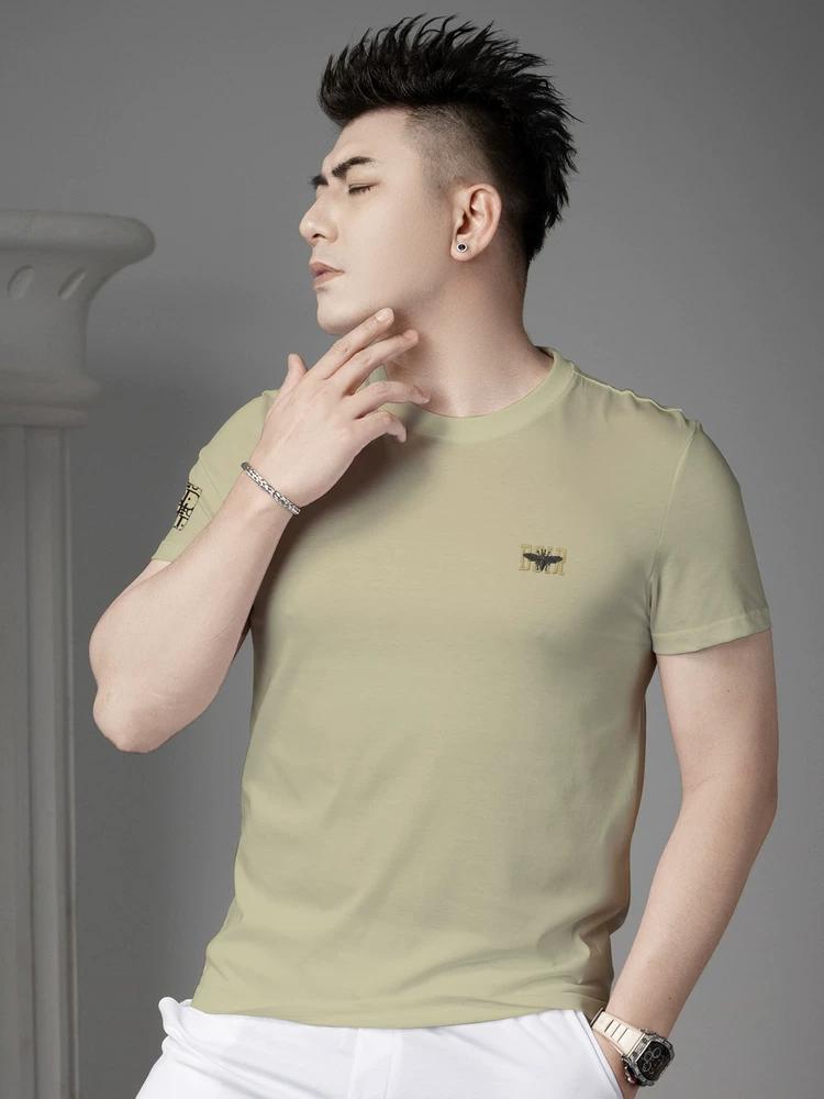 Ozhouzhan 2025 Summer New Trendy Bee Embroidery Short sleeve T-shirt Men s Casual Top Half Sleeve T-shirt Men 4XL белый