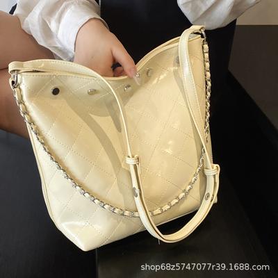 Large Capacity Bucket Bag, Underarm Bag 2025 New Fashion Shoulder Bag, Messenger Bag, High-end Diamond Bucket Bag
