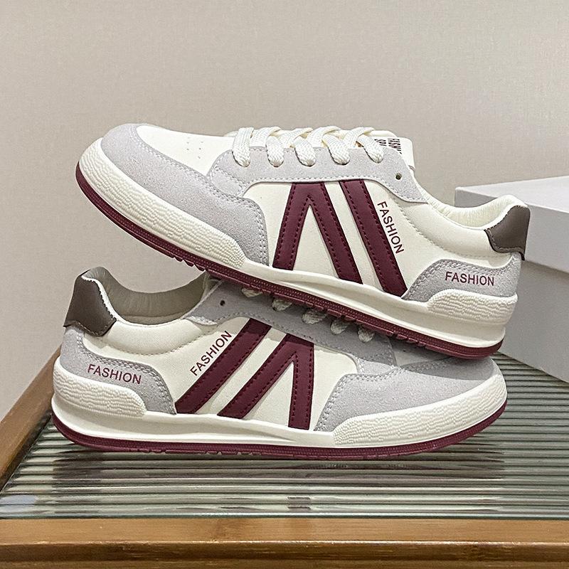 

2025 little white shoes women s spring new Korean version ins female students leisure sports versatile board shoes street shot D07 35