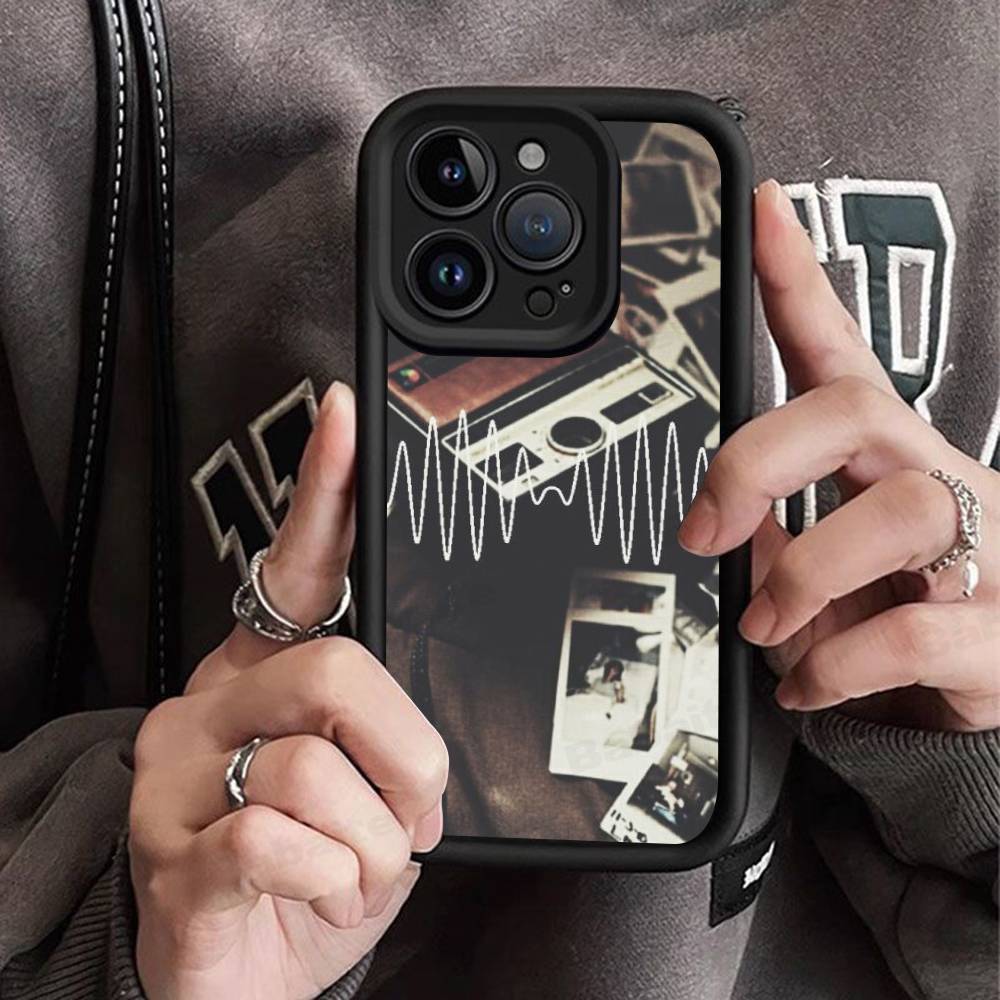 Rock A-Arctic Popular M-Monkeys Band Phone Case For iPhone 17 16 E 15 14 13 12 11 Pro Max Plus Back Cover