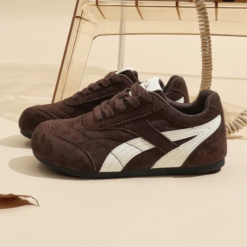 Red lightweight casual shoes women's autumn new niche design retro sports board