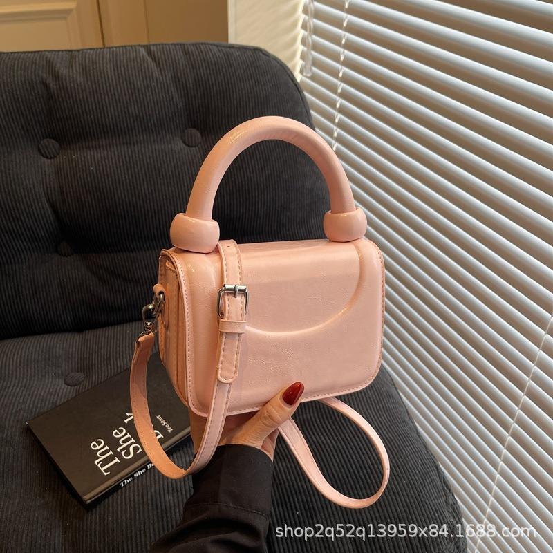 Small bag women's spring new casual trend niche design messenger bag fashionable portable shoulder