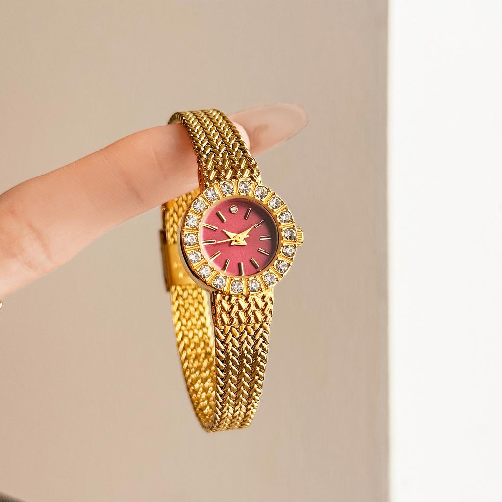 Light Luxury Retro Women's Watch,Diamond Inlaid Small Gold Watch,Elegant Diamond Inlaid Bracelet Watch,Quartz Women's Watches